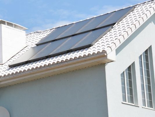 BENEFITS OF ENERGY-EFFICIENT WINDOWS BENEFITS OF ENERGY-EFFICIENT WINDOWS