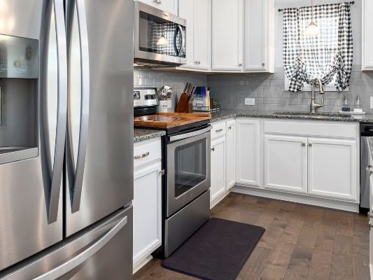 HOW TO CHOOSE THE RIGHT APPLIANCES FOR YOU AND YOUR HOME HOW TO CHOOSE THE RIGHT APPLIANCES FOR YOU AND YOUR HOME
