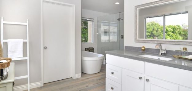 How To Avoid Common Pitfalls in Bathroom Remodeling Projects How To Avoid Common Pitfalls in Bathroom Remodeling Projects